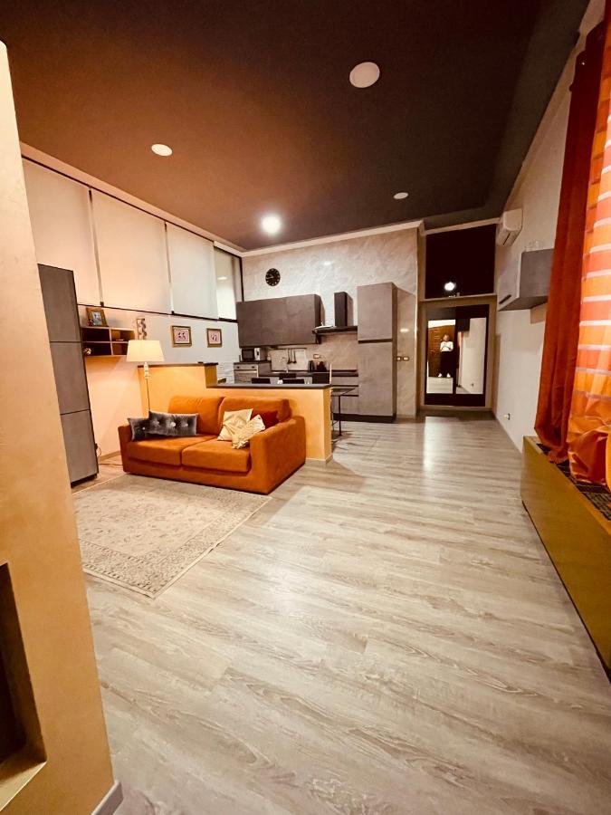 卡斯特·马焦雷Golden House公寓 外观 照片