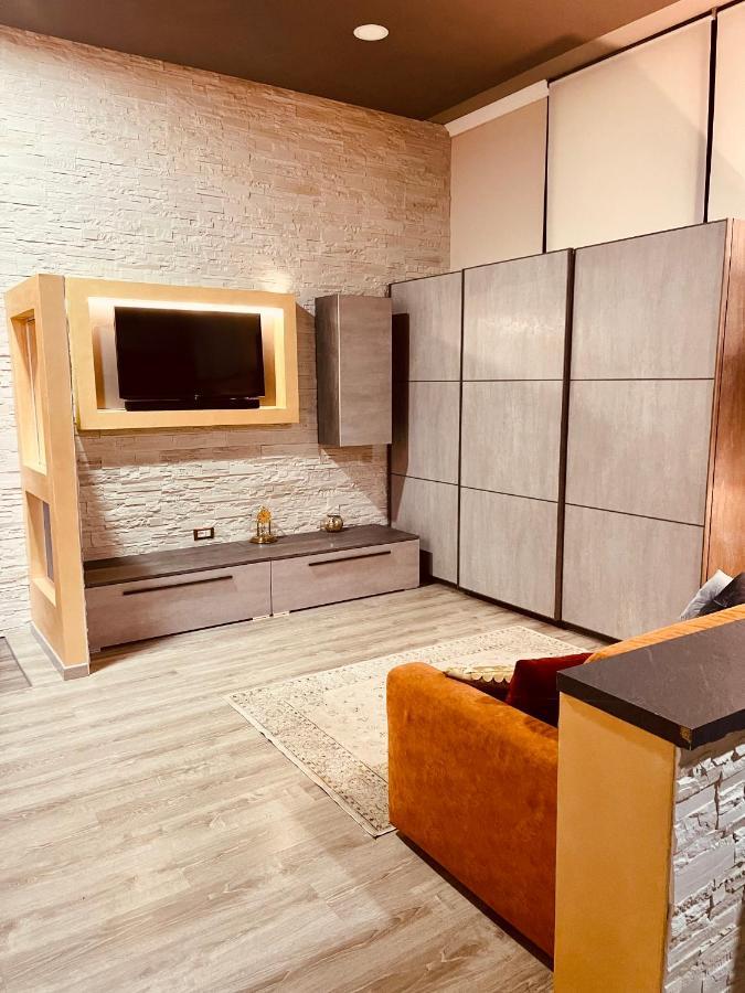 卡斯特·马焦雷Golden House公寓 外观 照片
